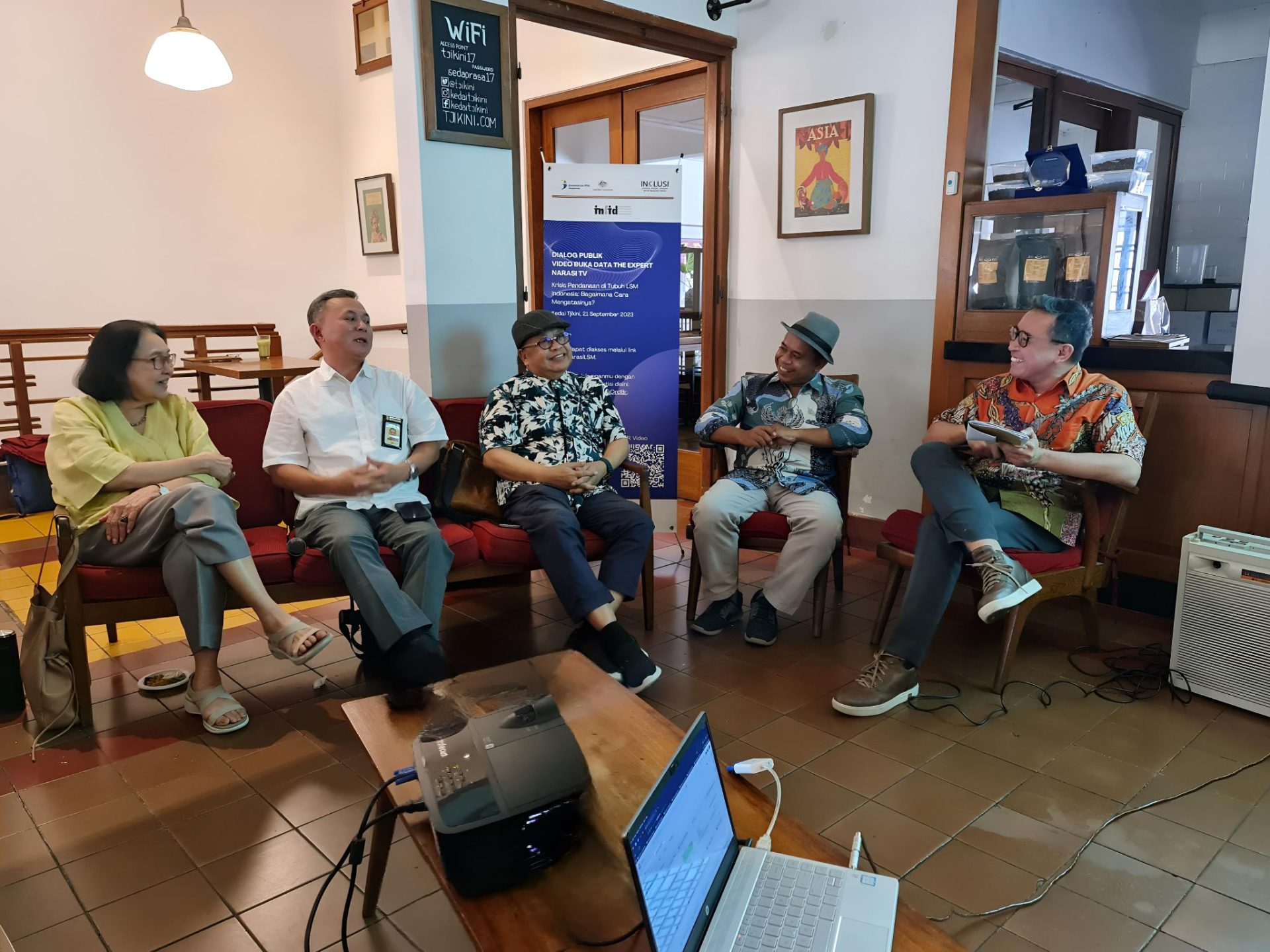DISKUSI PUBLIK: URGENSI ALOKASI APBN UNTUK PENDANAAN LSM