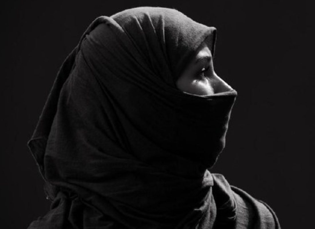 Jilbab: Persoalan Identitas atau Represifitas?