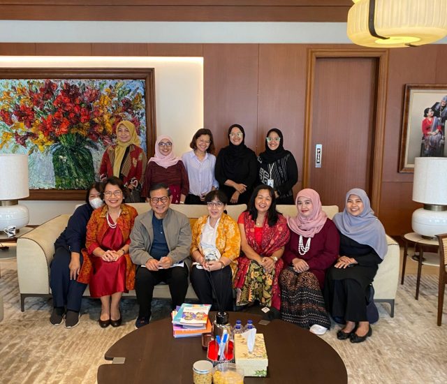 Pertemuan Jaringan Perempuan Peduli Kota Jakarta bersama Gubernur Jakarta:Pembatalan Aturan Pemberian Izin Bagi ASN yang melakukan Poligami adalah UpayaKonkret Menuju Kota Jakarta yang Adil dan Profesional.