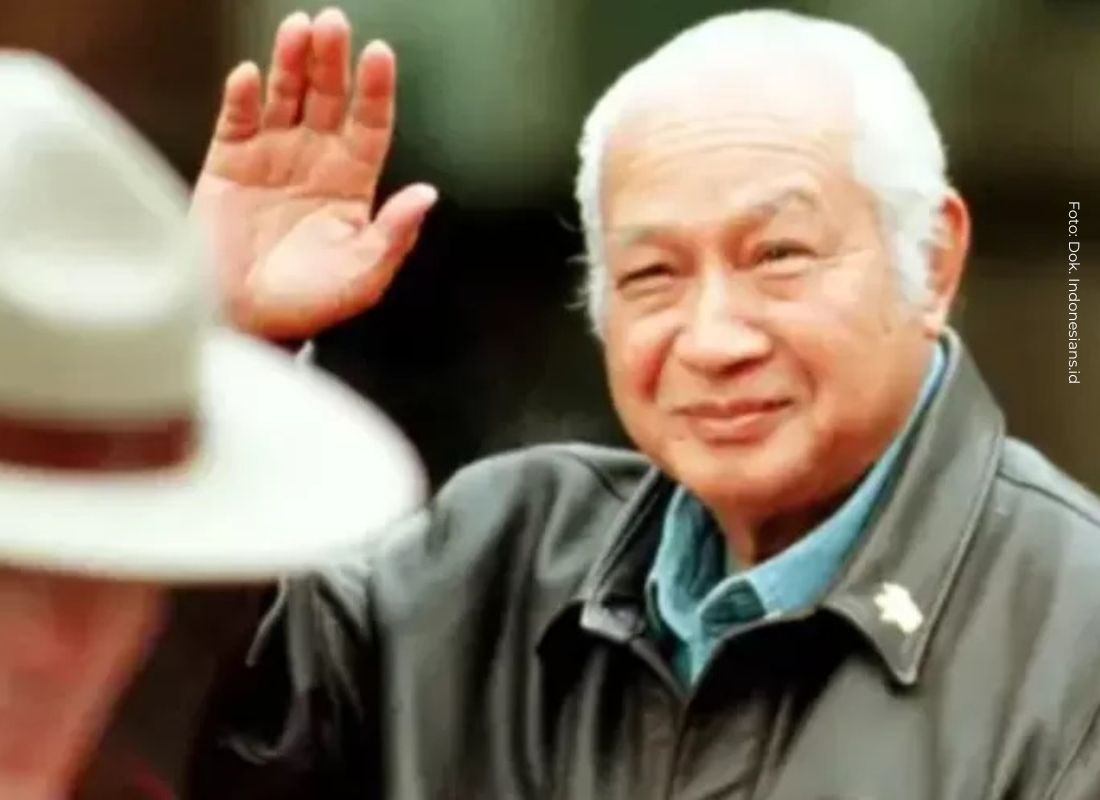 Tolak Soeharto Pahlawan: Pemaksaan Narasi dan Pengabaian Kesalahan Pembangunan Orde Baru